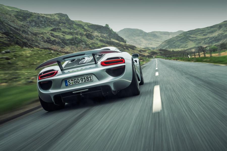  Porsche 918 Spyder 2014 года  (фото 21 из 111)